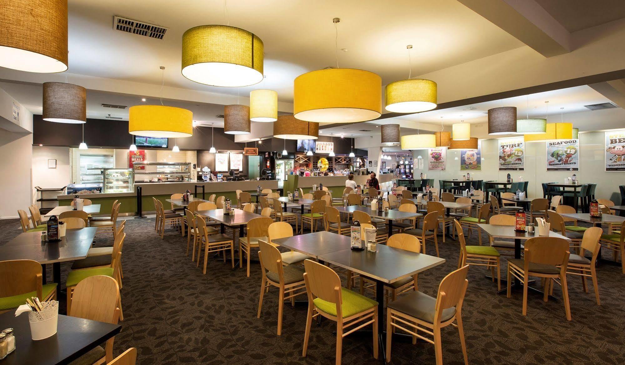 Nightcap At Westside Hotel Laverton Esterno foto